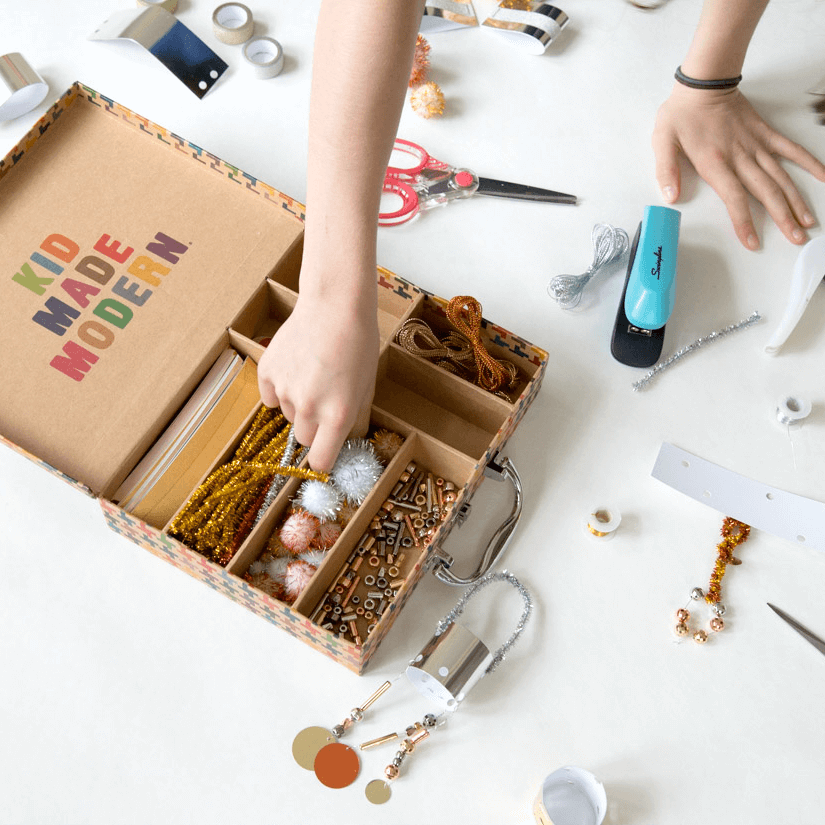 What are the benefits of craft kits for kids?